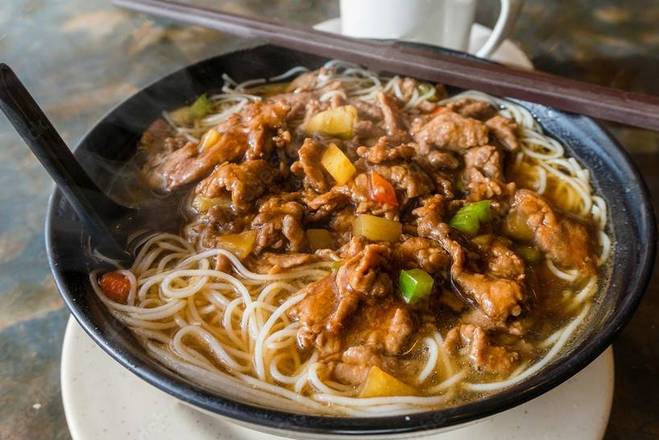 Satay Beef Instant Noodle in Soup 沙爹牛肉公仔麵